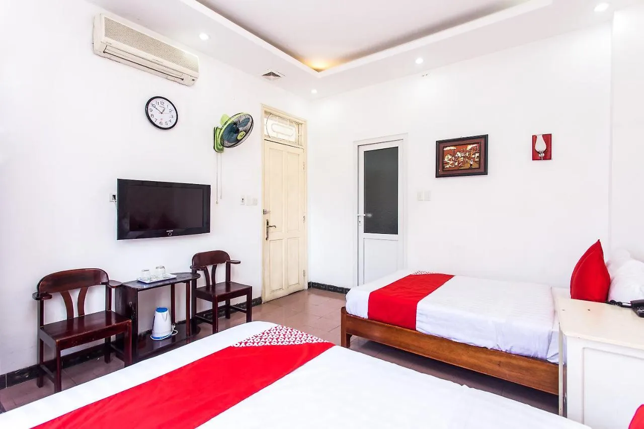 Oyo 553 Truong Giang Hotel Da Nang 3*,  Vietnam